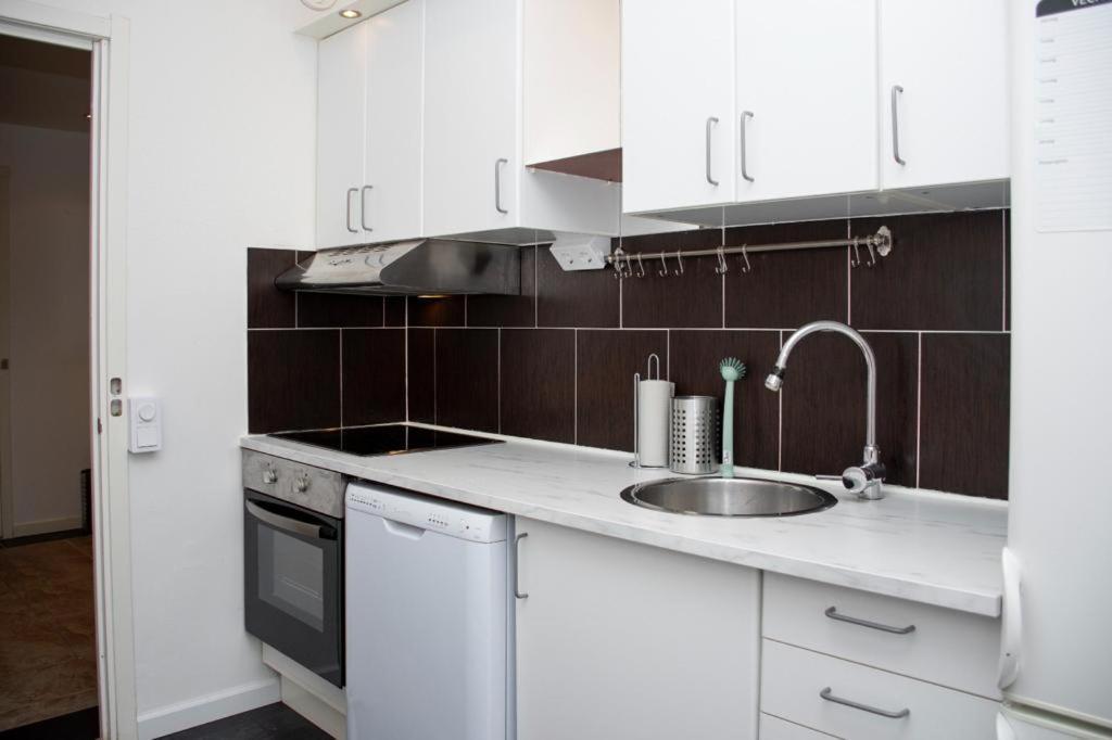 Entire Apartment Malmo 2 Bedrooms-Tv Lounge-Balcony Buitenkant foto